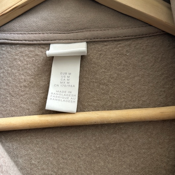 Tan H & M half zip sweatshirt long sleeve - Picture 4 of 6